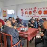 龙卧村老年之家